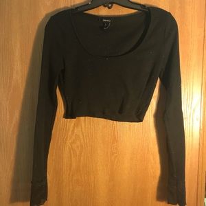 Black cropped shirt with lace sleeves